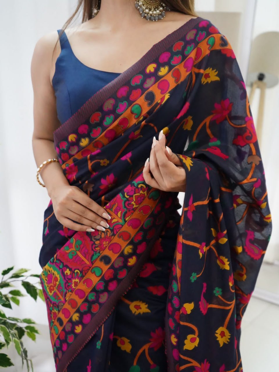 Exquisite Kashmiri Weaving Banarasi Soft Silk Colorful Saree Colorful Saree