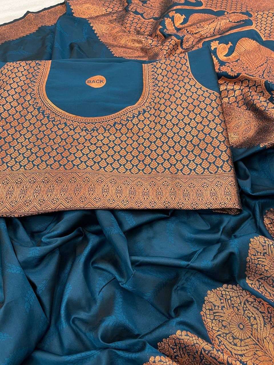 Amazing Rama Soft Banarasi Silk Saree With Snazzy Blouse Piece - Colorful Saree