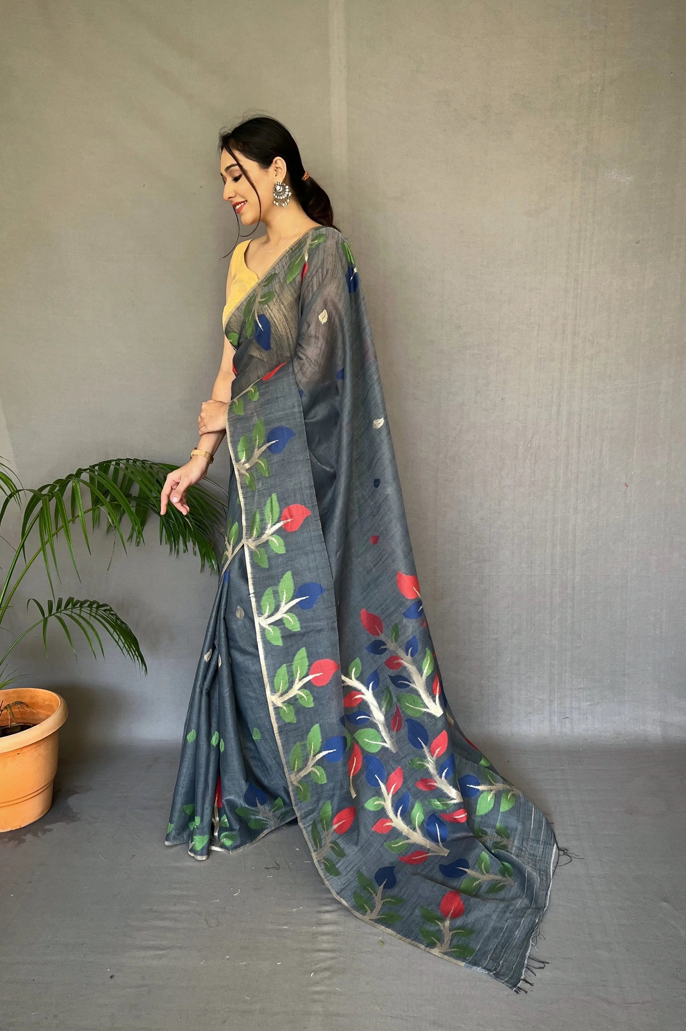 Black Saree in Cotton Jamdani - Colorful Saree