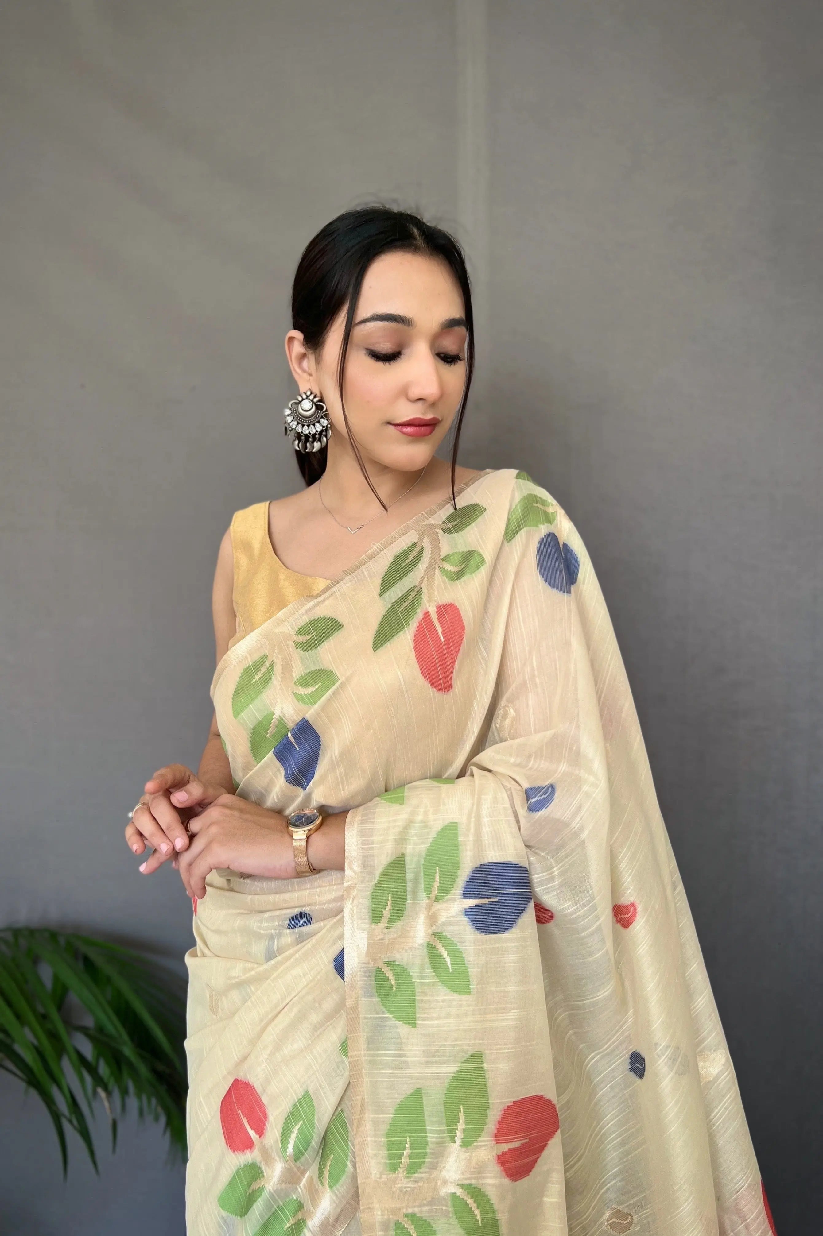 Ivory Shalini Cotton Jamdani Woven Saree - Colorful Saree