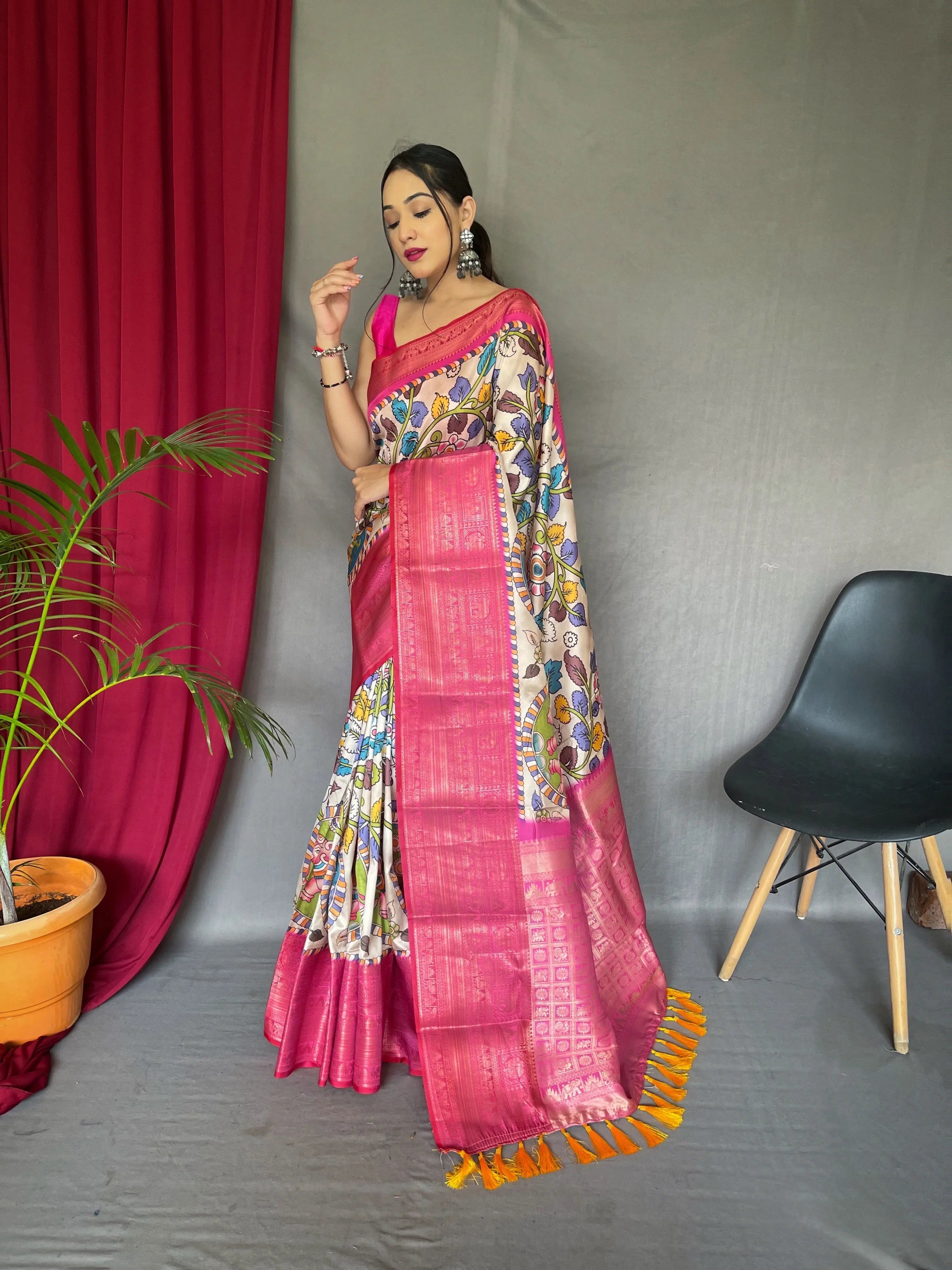 Kalamkari Gala Printed Woven Saree Off-White Pink - Colorful Saree