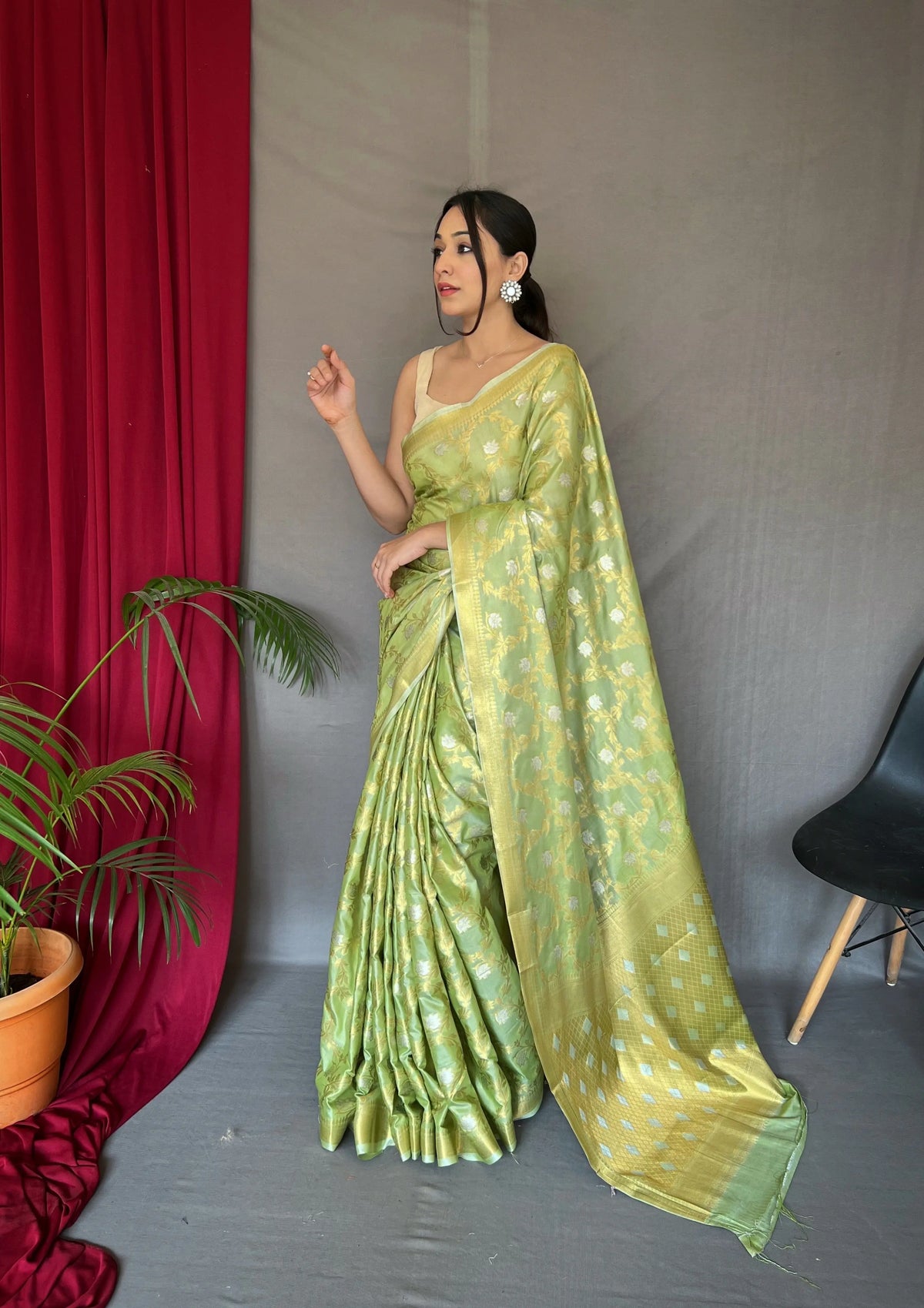 Namrata Cotton Rose Gold Woven Saree Pista Green - Colorful Saree