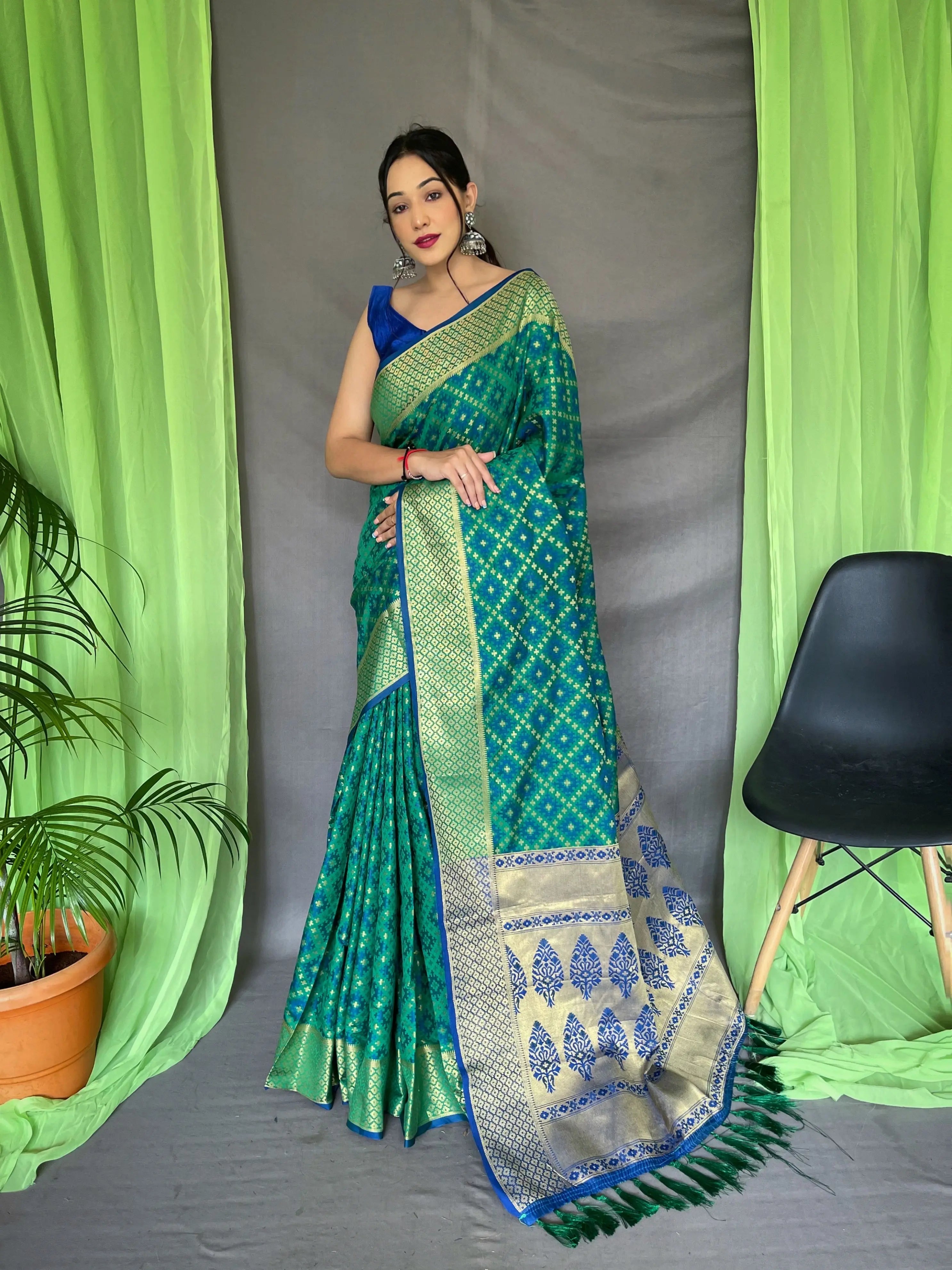 Patola Silk Woven Saree Vol. 7 Contrast Green - Colorful Saree
