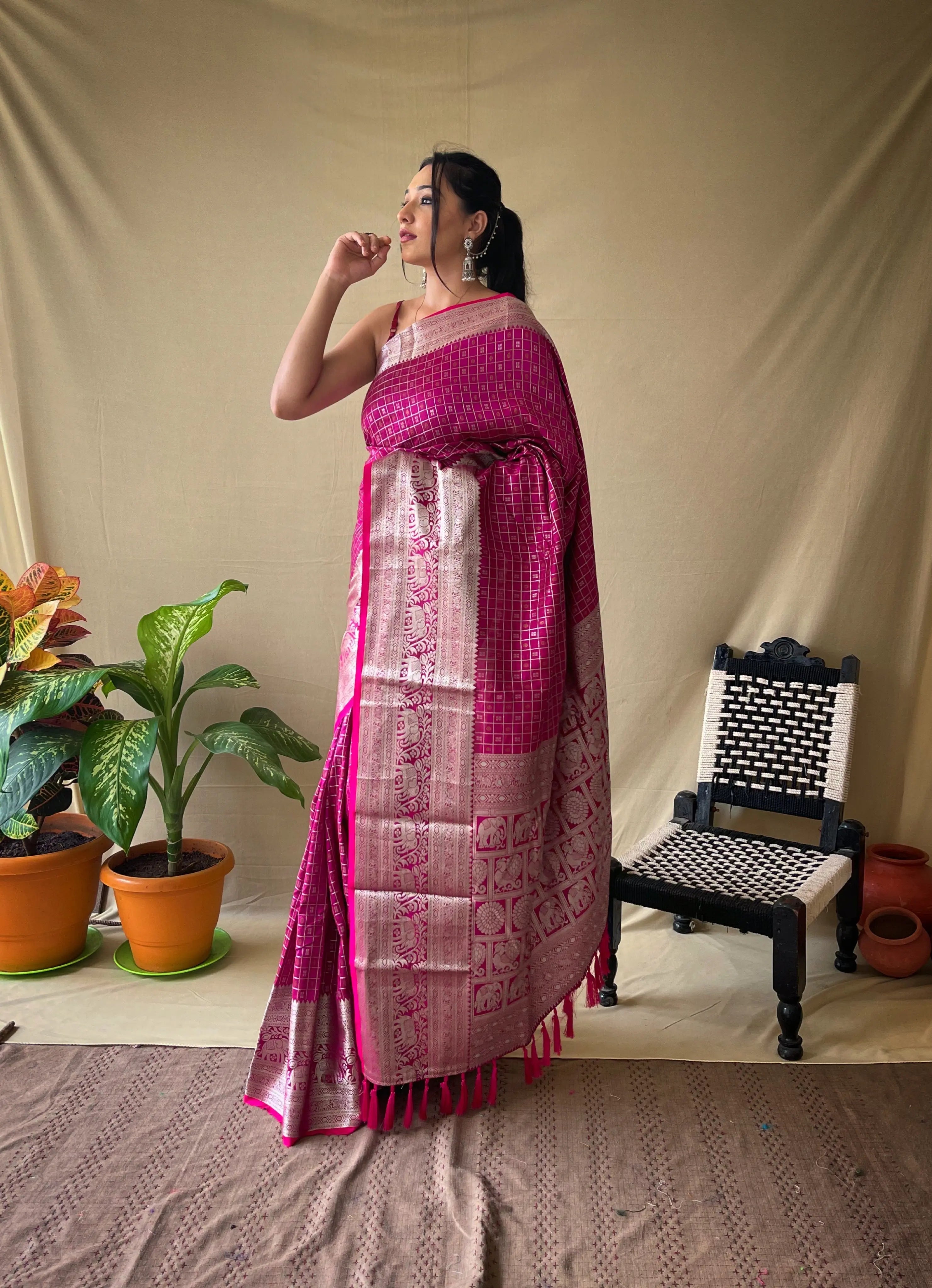 Soft Silk Woven Checks Pink - Colorful Saree