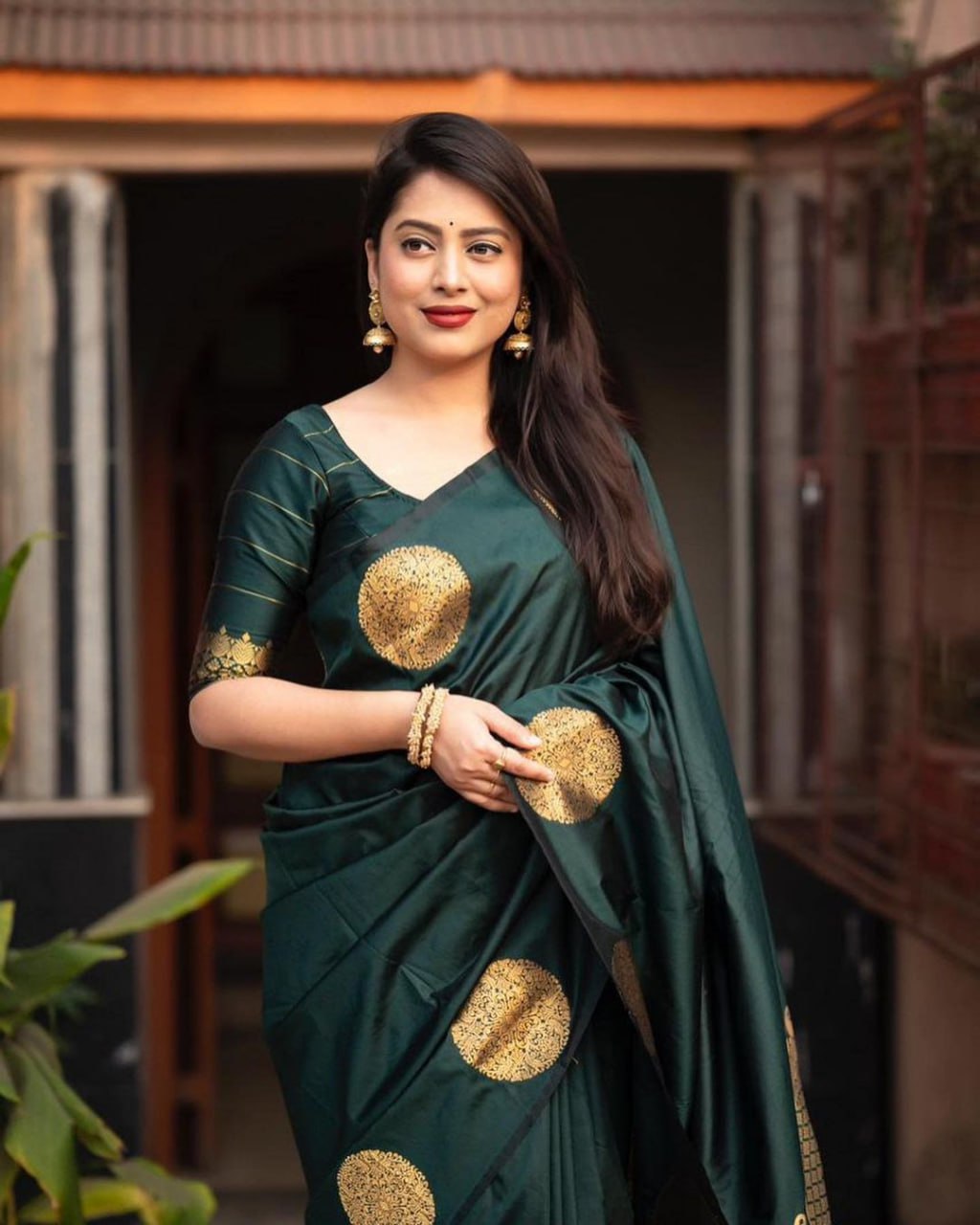 Banarasi Soft Silk Bottle Green Saree with Exquisite Gold Zari Weaving Colorful Saree