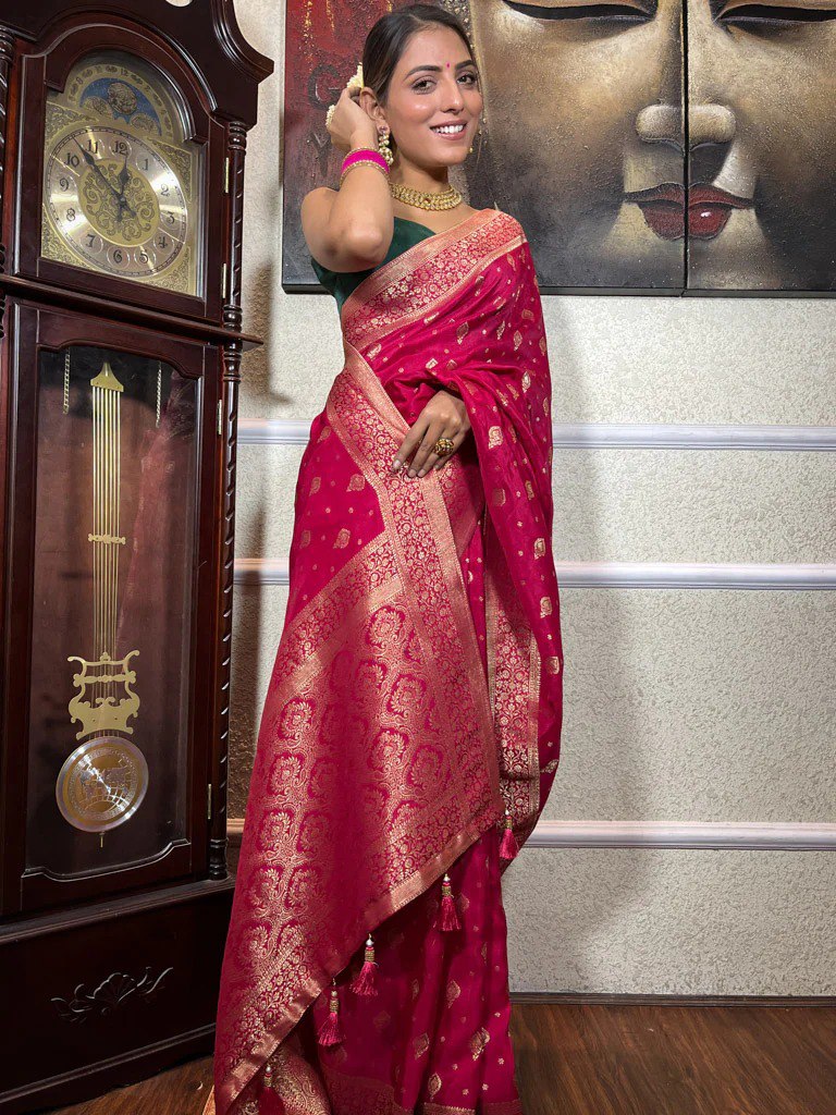 Banarasi Soft Silk Pink Saree with Exquisite Gold Zari Weaving Colorful Saree