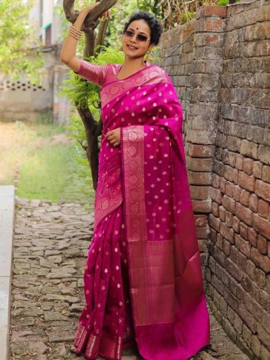 Banarasi Soft Silk Pink Saree with Matching Blouse Piece Colorful Saree