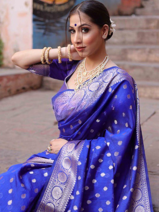 Banarasi Soft Silk Purple Saree with Matching Blouse Piece Colorful Saree