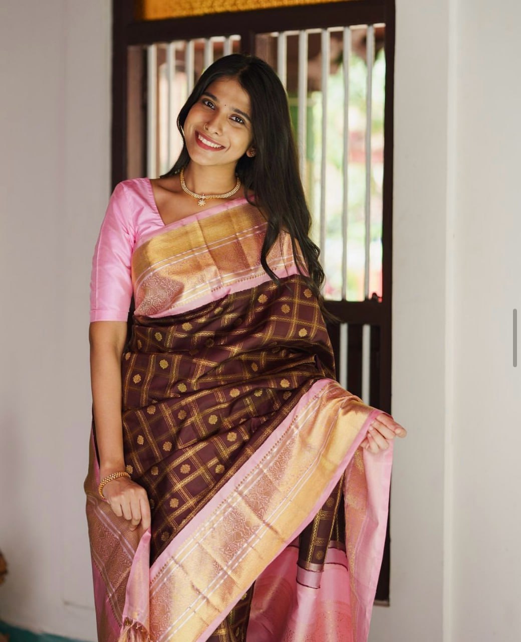 Banarasi Soft Silk Saree with Exquisite Gold Zari Weaving Colorful Saree