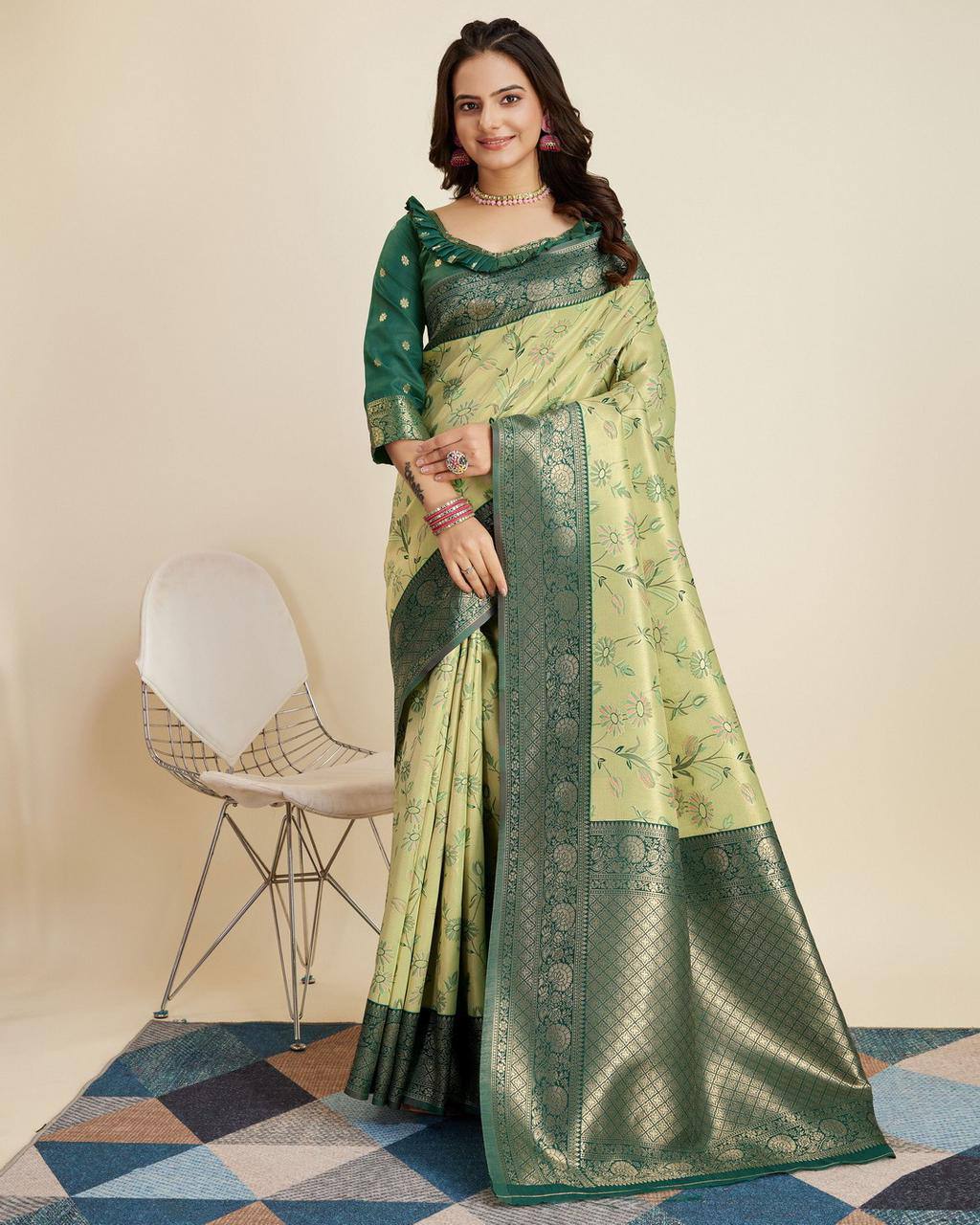 Enthralling Designer Green Saree: Soft Kanjivaram Silk with Jacquard & Zari Work Colorful Saree