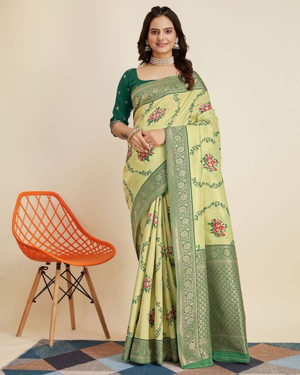 Exquisite Designer Kanjivaram Silk Green Saree with Intricate Jacquard Work Colorful Saree