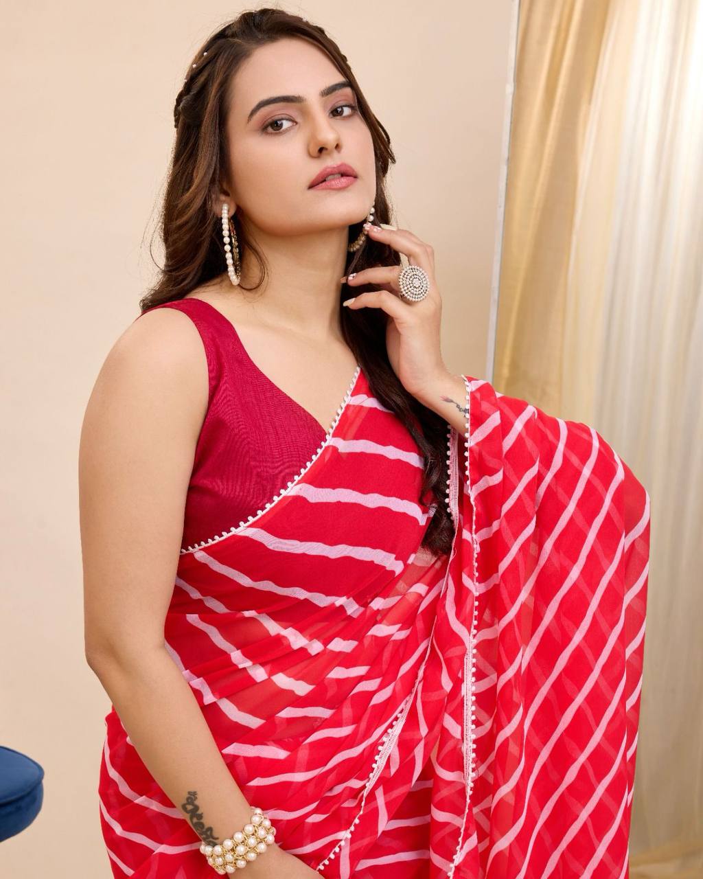 Georgette Red Saree with Un-stitched Mono Banglory Blouse Colorful Saree