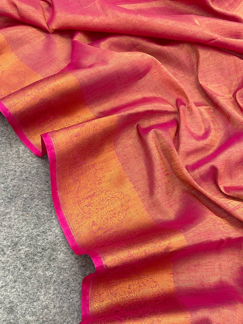 Luxurious Gajari Color Saree with Matching Blouse Colorful Saree