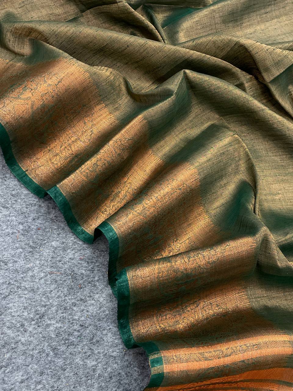 Luxurious Green Saree with Matching Blouse Colorful Saree