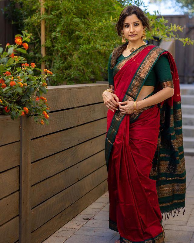 Pure Banarasi Copper Zari Weaving Red Saree Colorful Saree