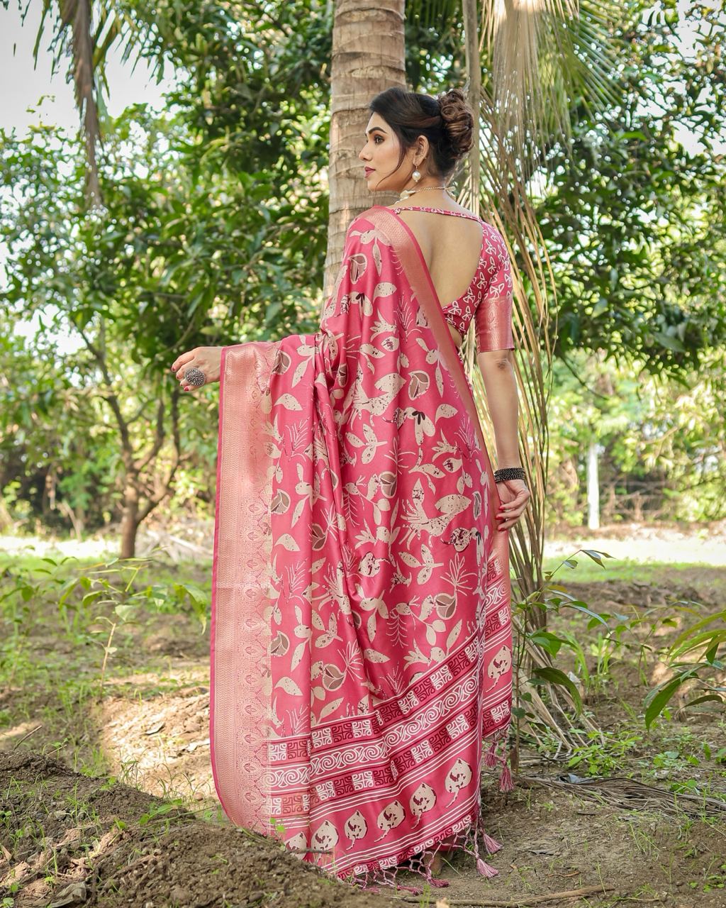 Pure Silk Digital Printed Pink Saree with Brocade Blouse Colorful Saree