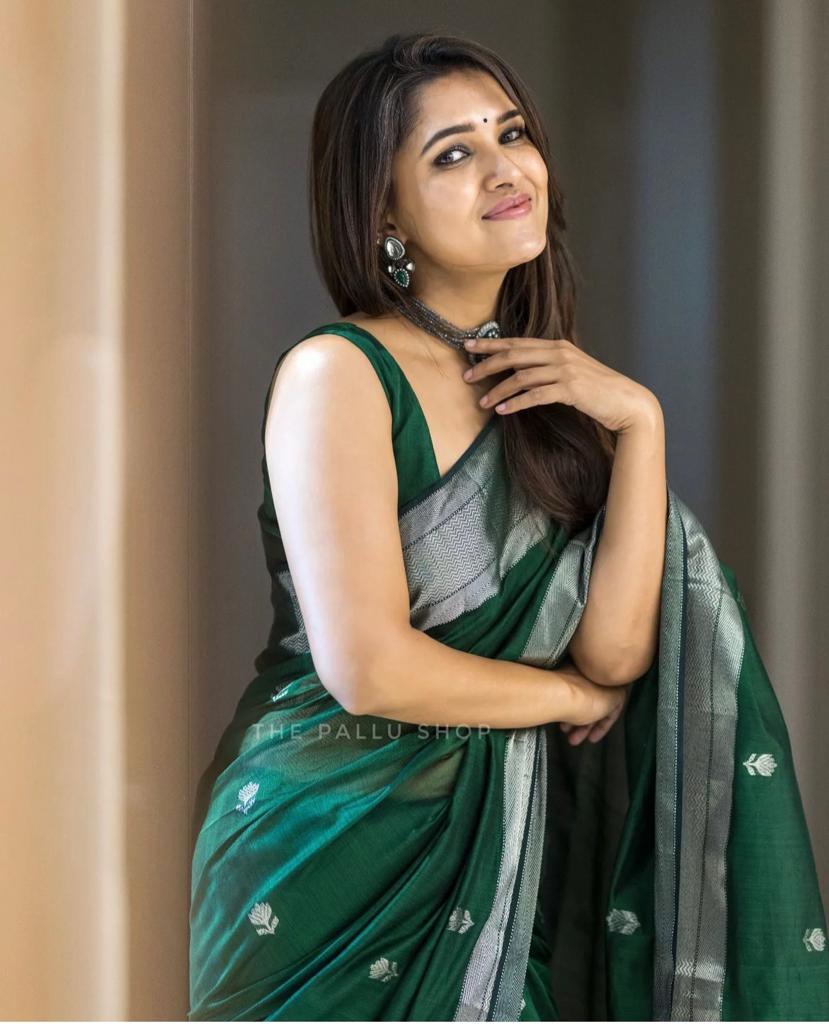 Soft Cotton Green Saree with Elegant Drape Colorful Saree