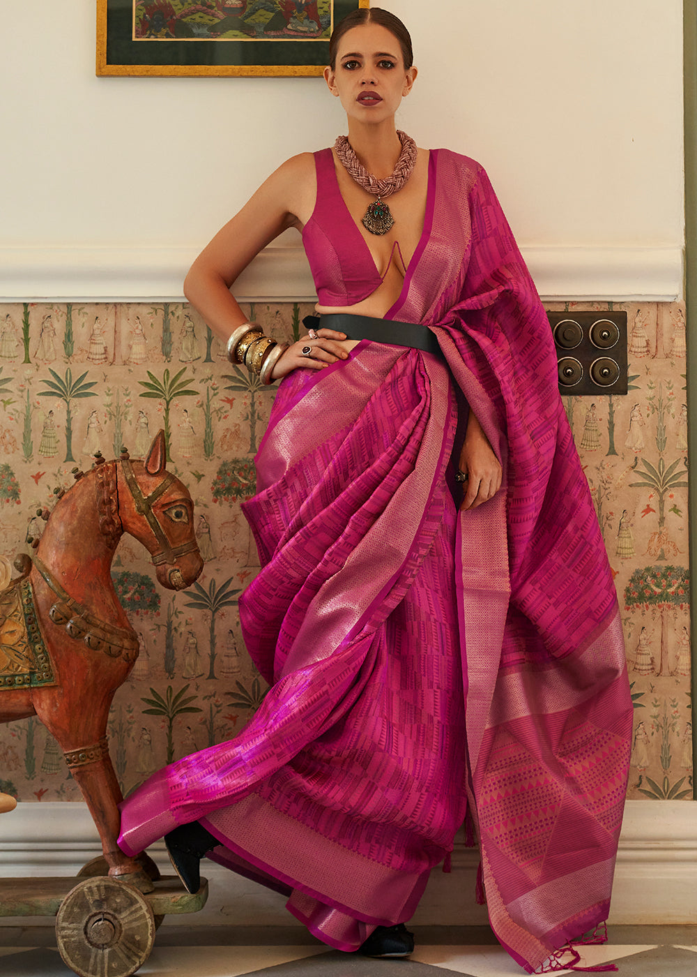 Magenta Pink Two Tone Handloom Weaving Organza Silk Saree : Top Pick - Colorful Saree