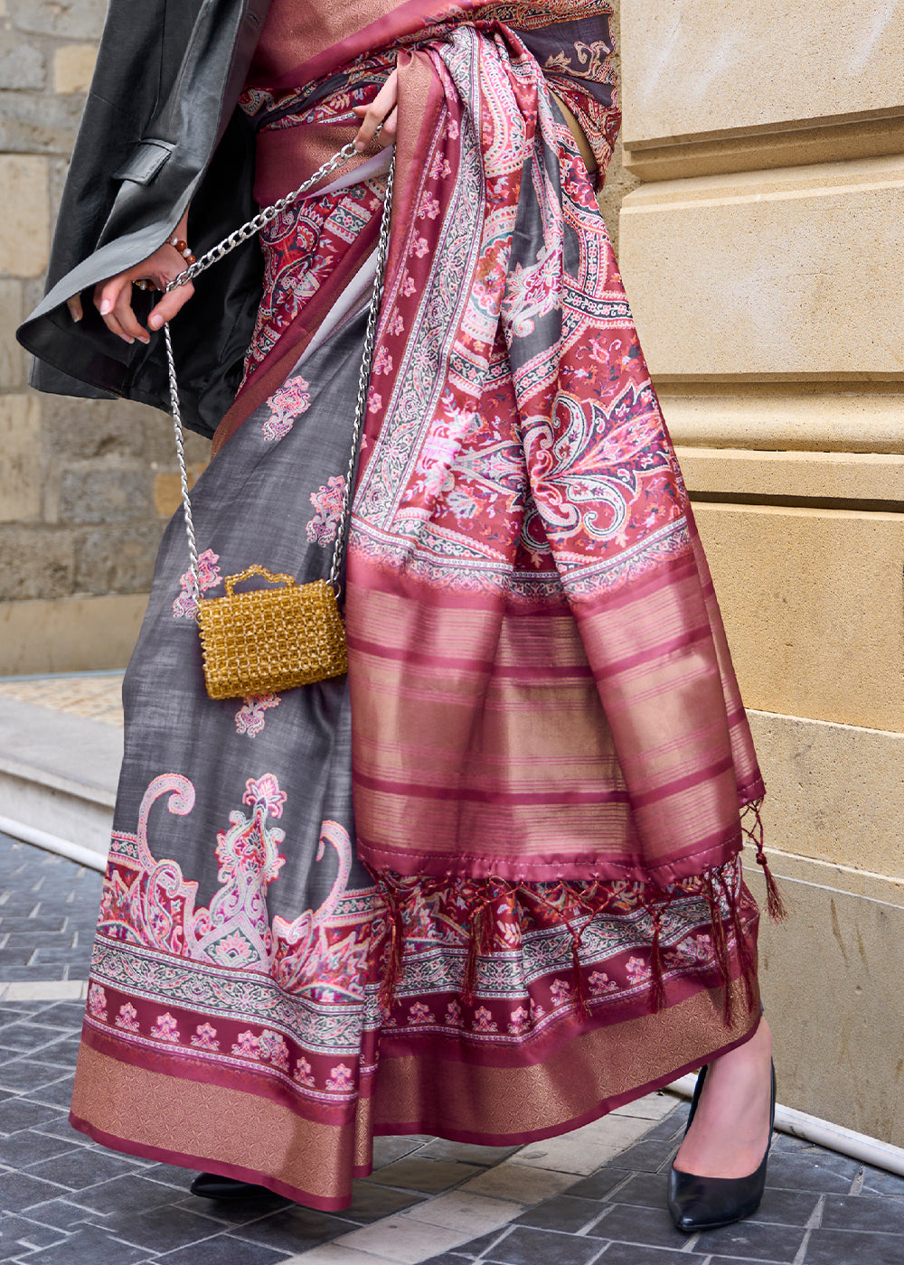 Grey & Pink Digital Floral Printed Silk Saree - Colorful Saree