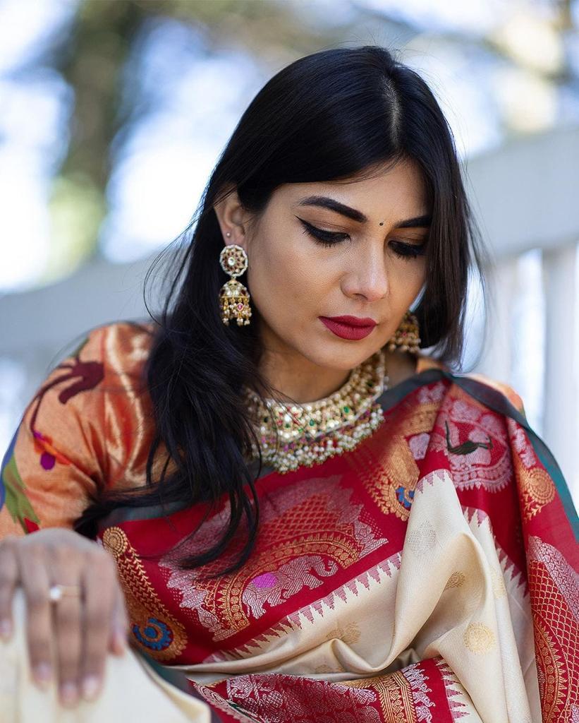 Classic Off White Soft Banarasi Silk Saree With Beauteous Blouse Piece - Colorful Saree