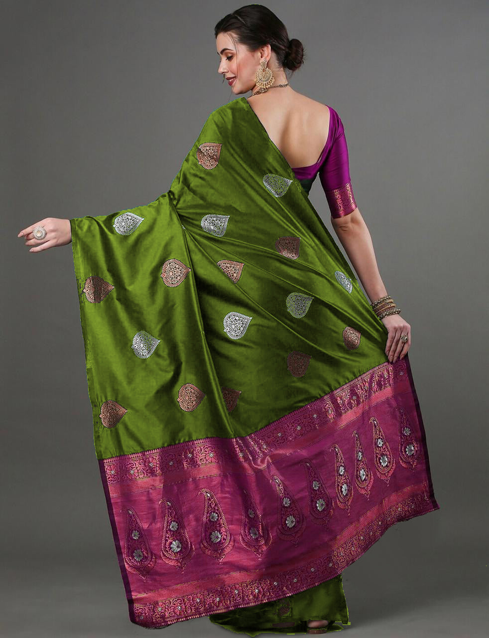 Smart Mahndi Soft Silk Saree With Staring Blouse Piece - Colorful Saree