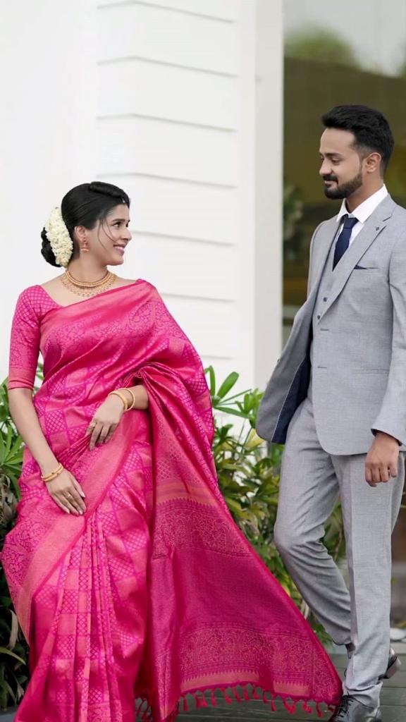 Palimpsest Dark Pink Soft Silk Saree With Scintilla Blouse Piece - Colorful Saree