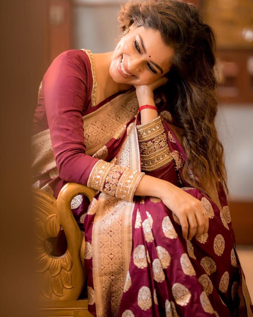 Captivating Brown Soft Silk Saree With Adorable Blouse Piece - Colorful Saree