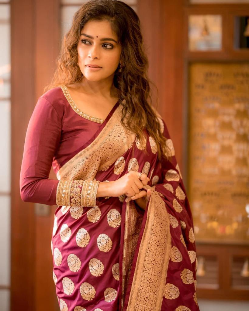 Captivating Brown Soft Silk Saree With Adorable Blouse Piece - Colorful Saree