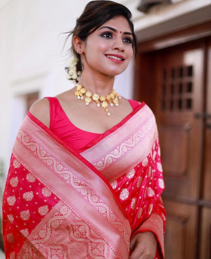 Snappy Red Soft Silk Saree With Smashing Blouse Piece - Colorful Saree