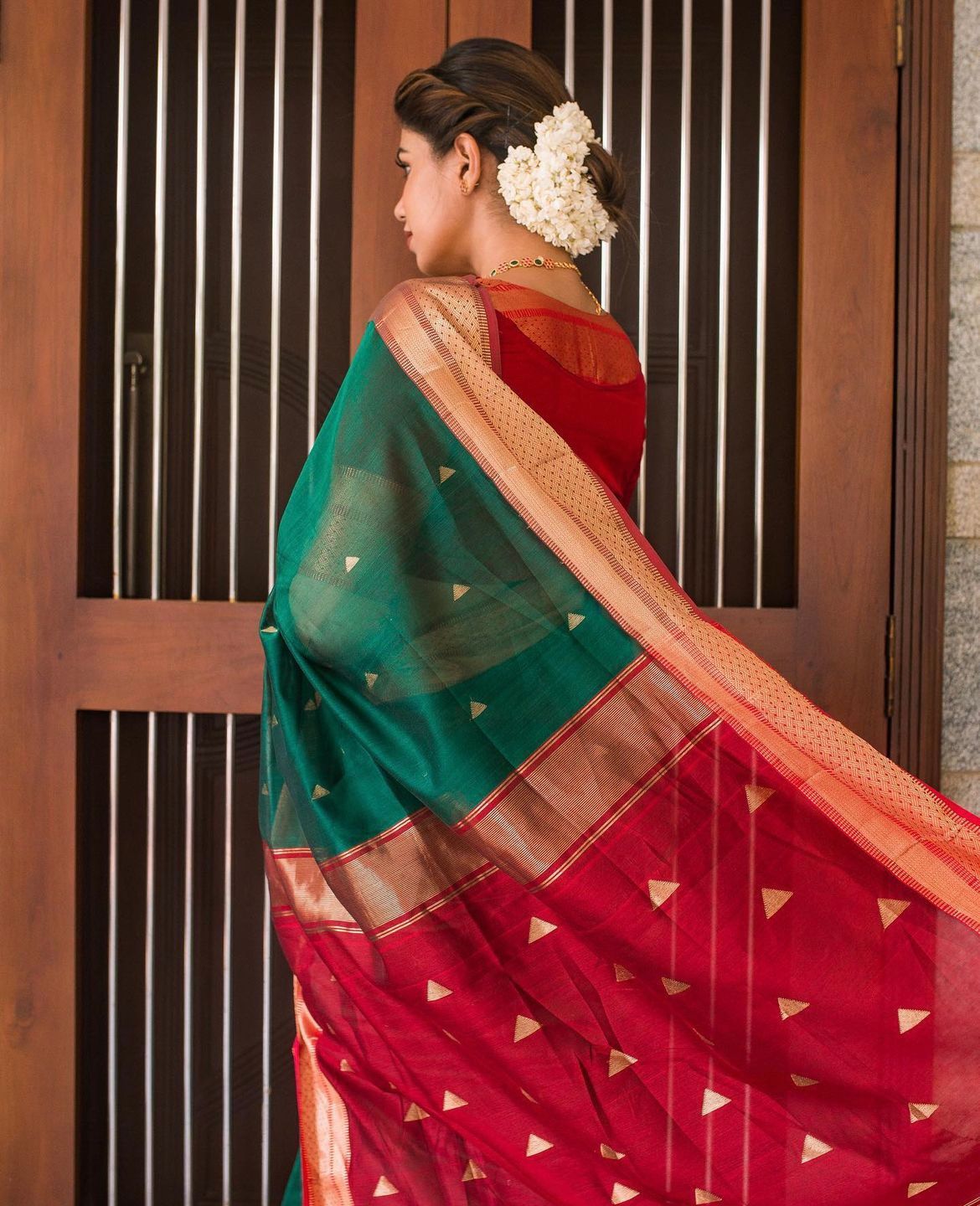 Seraglio Green Soft Silk Saree With Murmurous Blouse Piece - Colorful Saree