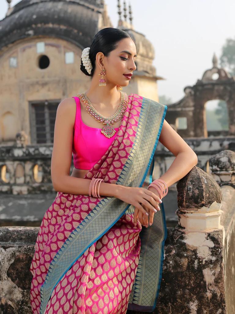 Super classy Dark Pink Soft Silk Saree With Adoring Blouse Piece - Colorful Saree