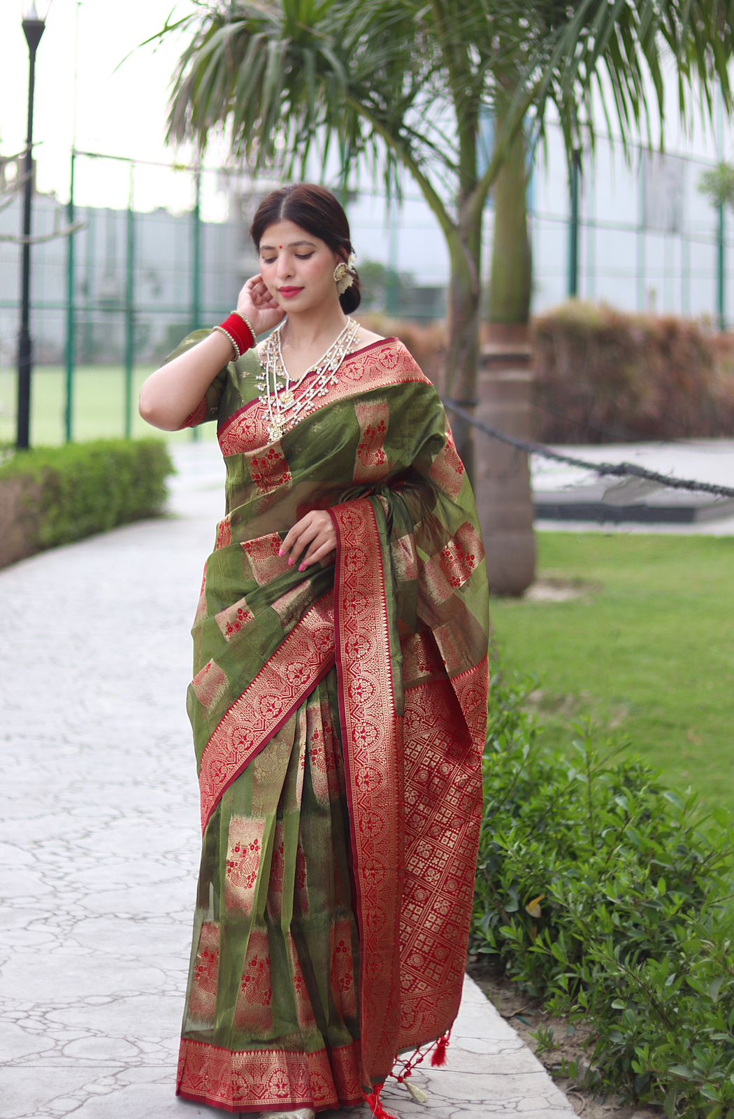 Trendy Green Organza Silk Saree With Dazzling Blouse Piece - Colorful Saree