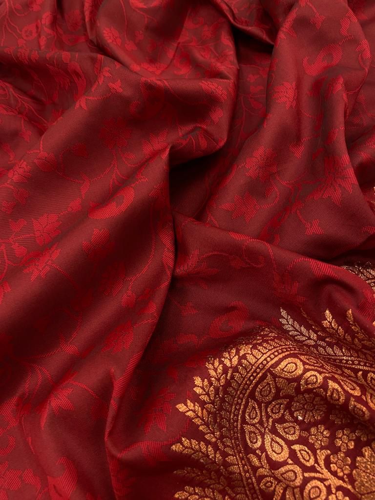 Flattering Maroon Soft Banarasi Silk Saree With Snazzy Blouse Piece - Colorful Saree