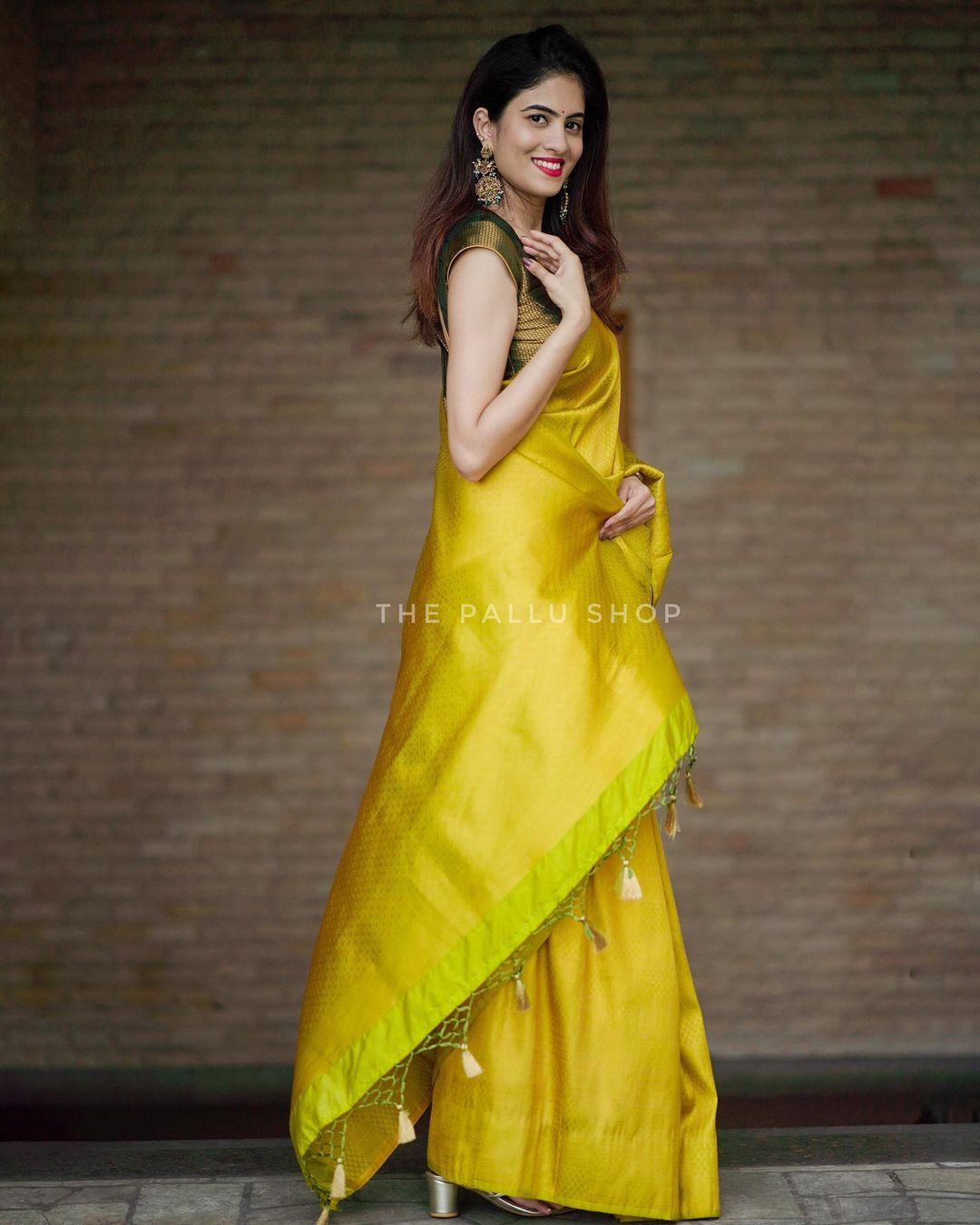 Divine Yellow Soft Silk Saree with Excellent Blouse Piece - Colorful Saree