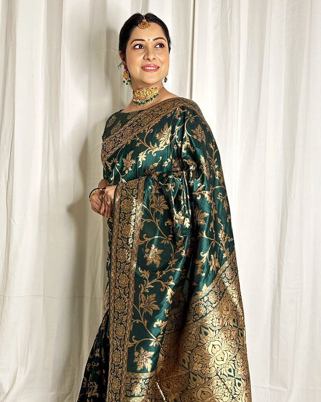 Vestigial Dark Green Soft Banarasi Silk Saree With Felicitous Blouse Piece - Colorful Saree