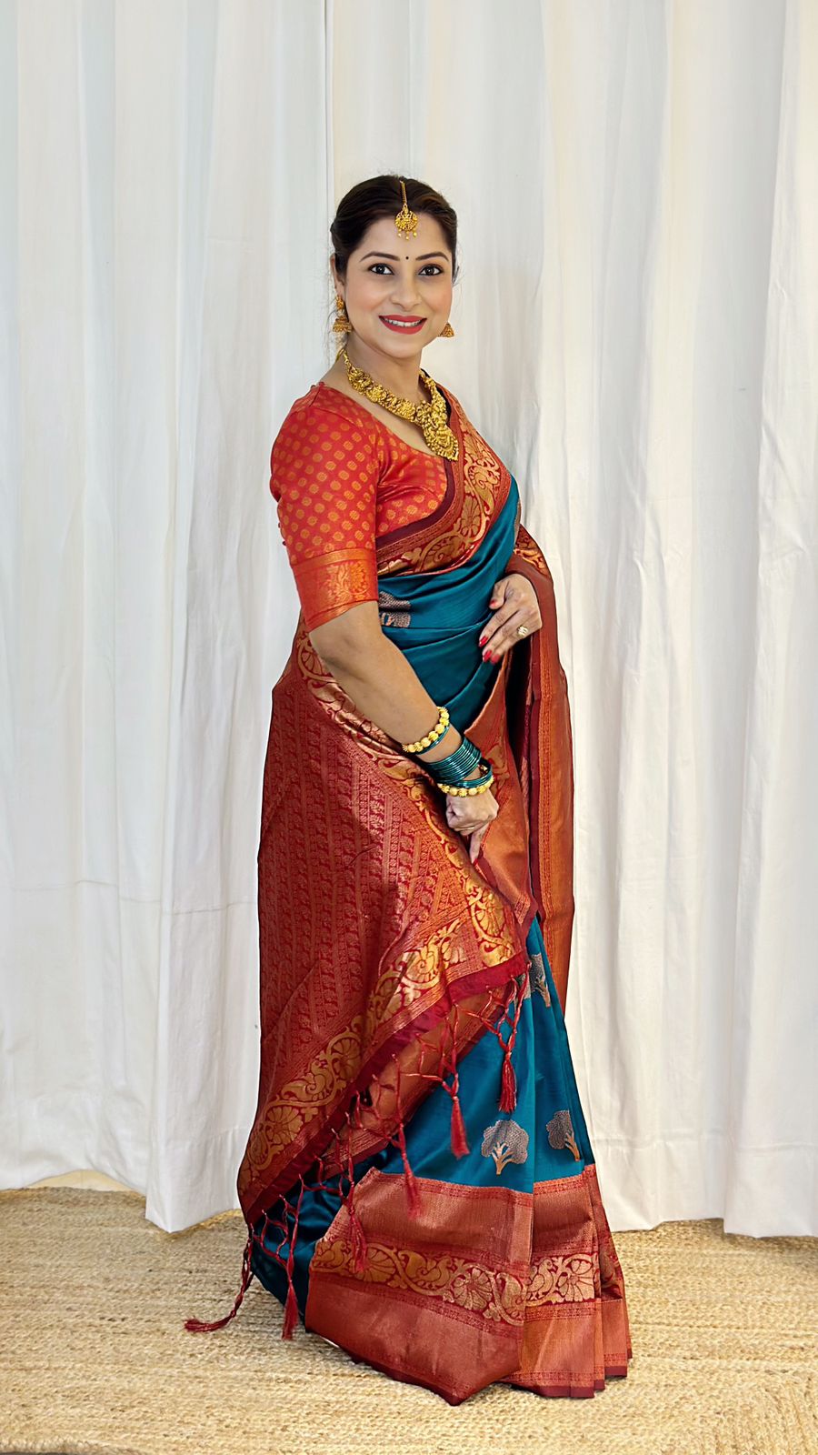 Artistic Rama Soft Banarasi Silk Saree With Moiety Blouse Piece - Colorful Saree