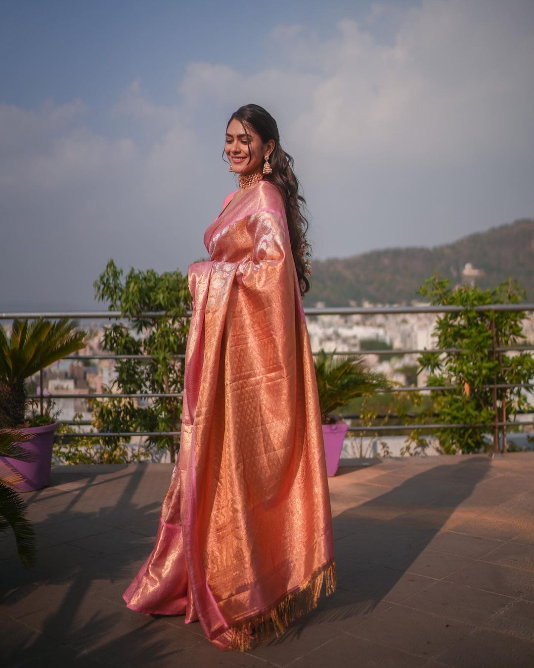 Denouement Pink Soft Banarasi Silk Saree With Impressive Blouse Piece - Colorful Saree