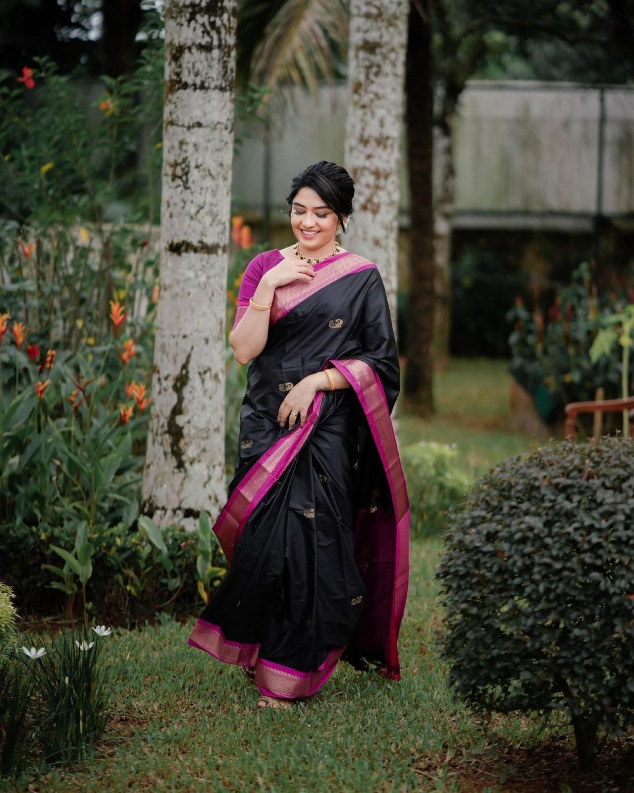 Captivating Black Soft Banarasi Silk Saree With Girlish Blouse Piece - Colorful Saree