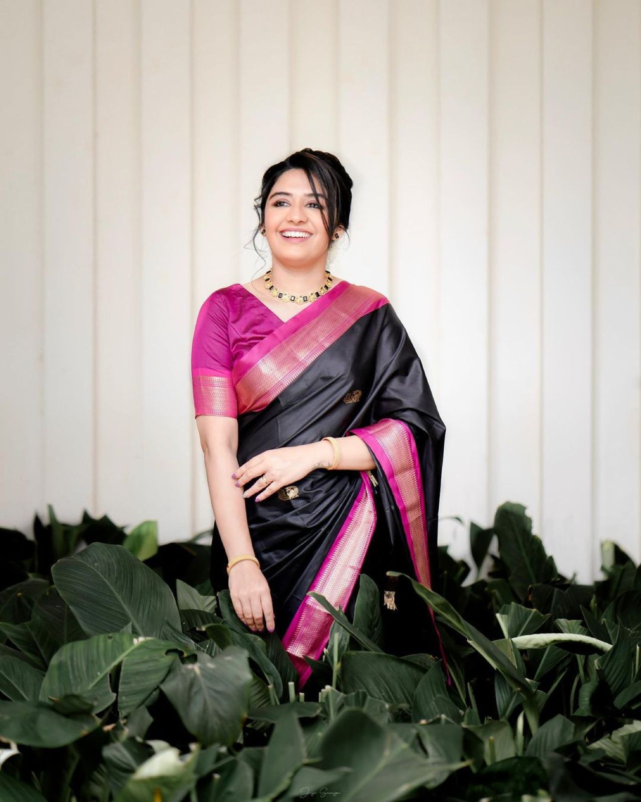 Captivating Black Soft Banarasi Silk Saree With Girlish Blouse Piece - Colorful Saree