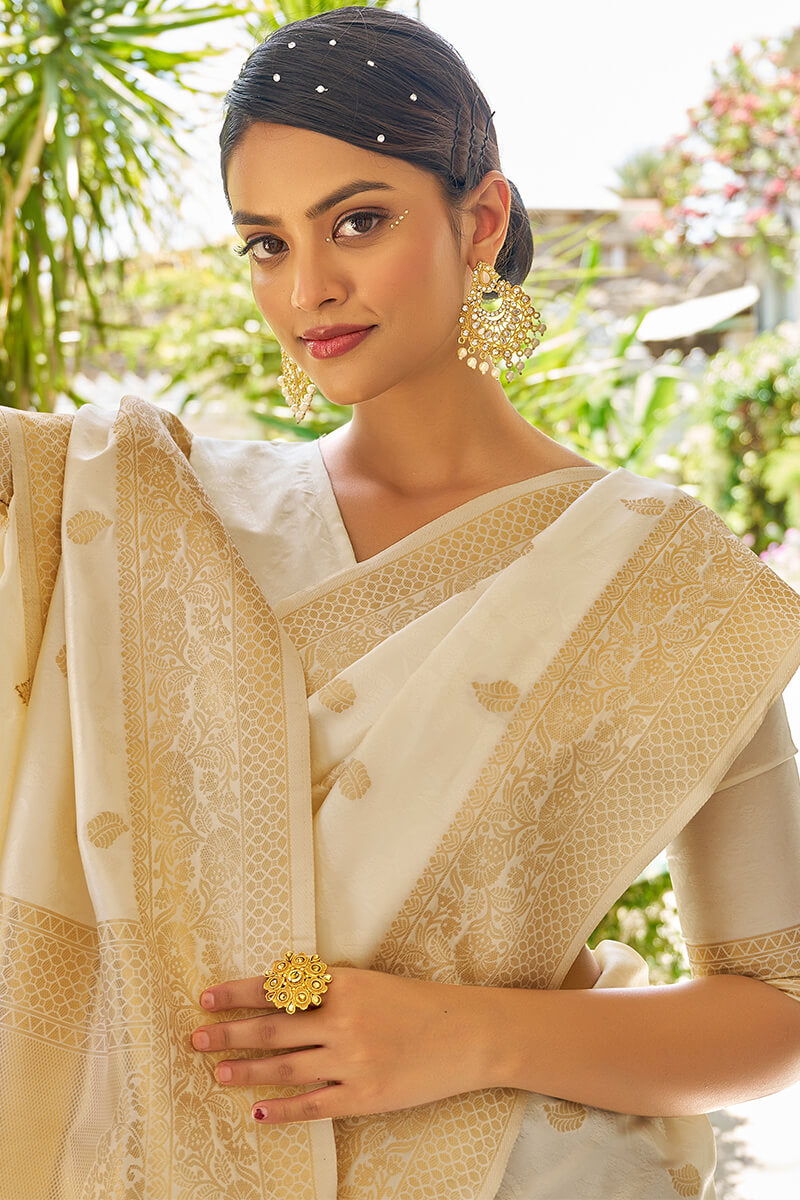 Lagniappe Beige Kanjivaram Silk Saree With Dissemble Blouse Piece - Colorful Saree