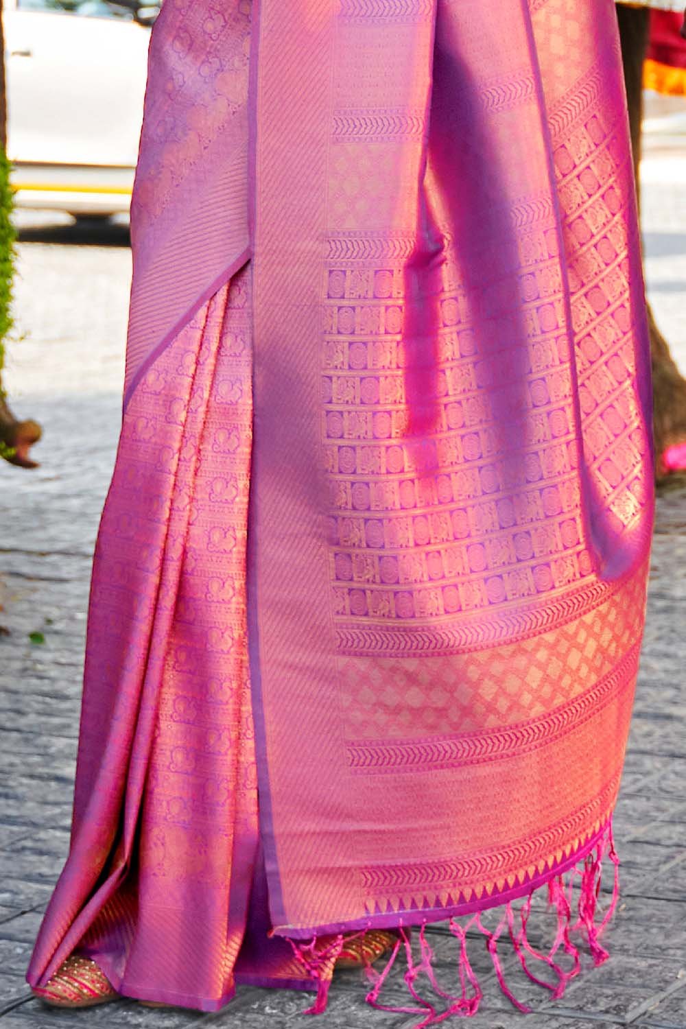 Mesmeric Purple Kanjivaram Silk Saree With Snappy Blouse Piece - Colorful Saree