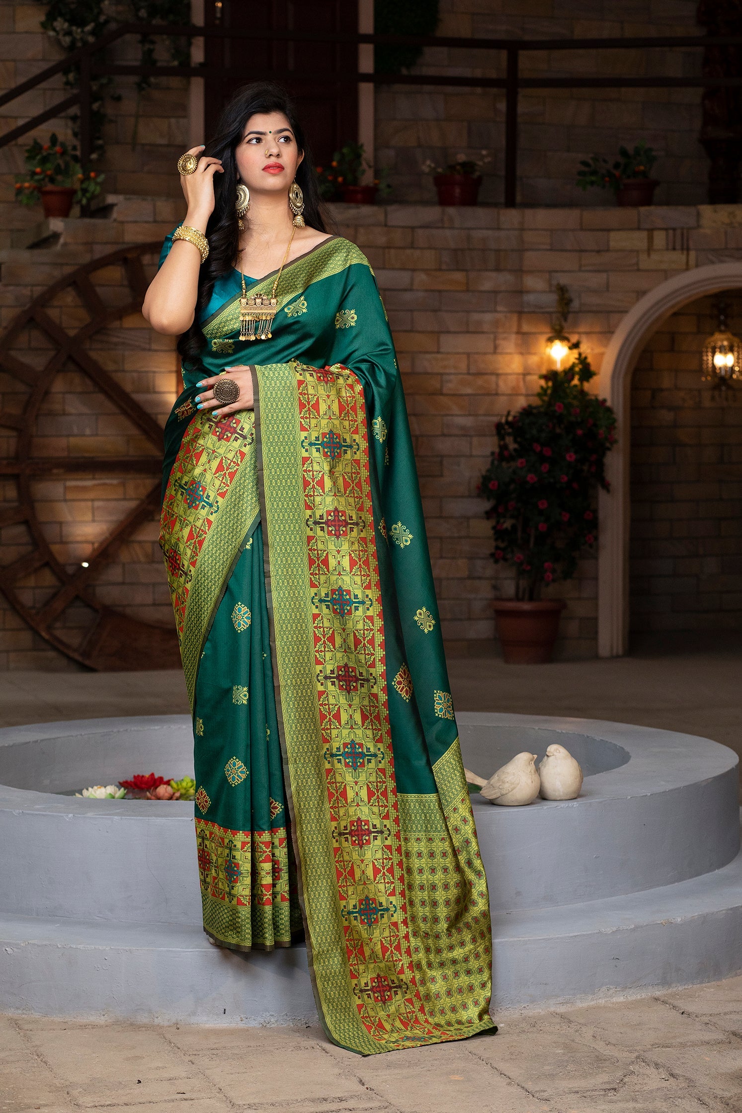 Green Heavy Bordered Banarasi Silk Wedding Wear Saree With Blouse - Colorful Saree