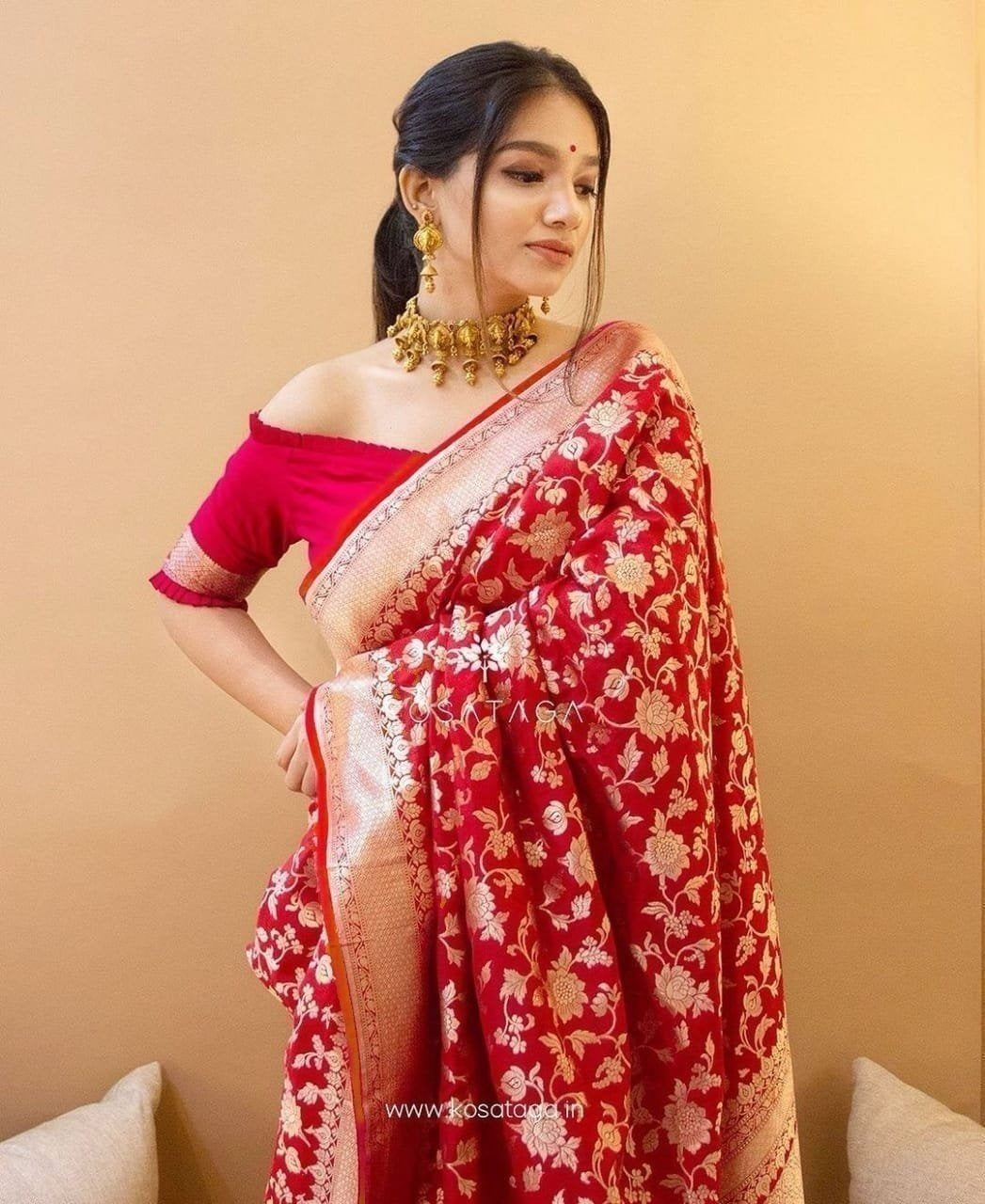 Sizzling Red Soft Banarasi Silk Saree With Impressive Blouse Piece - Colorful Saree