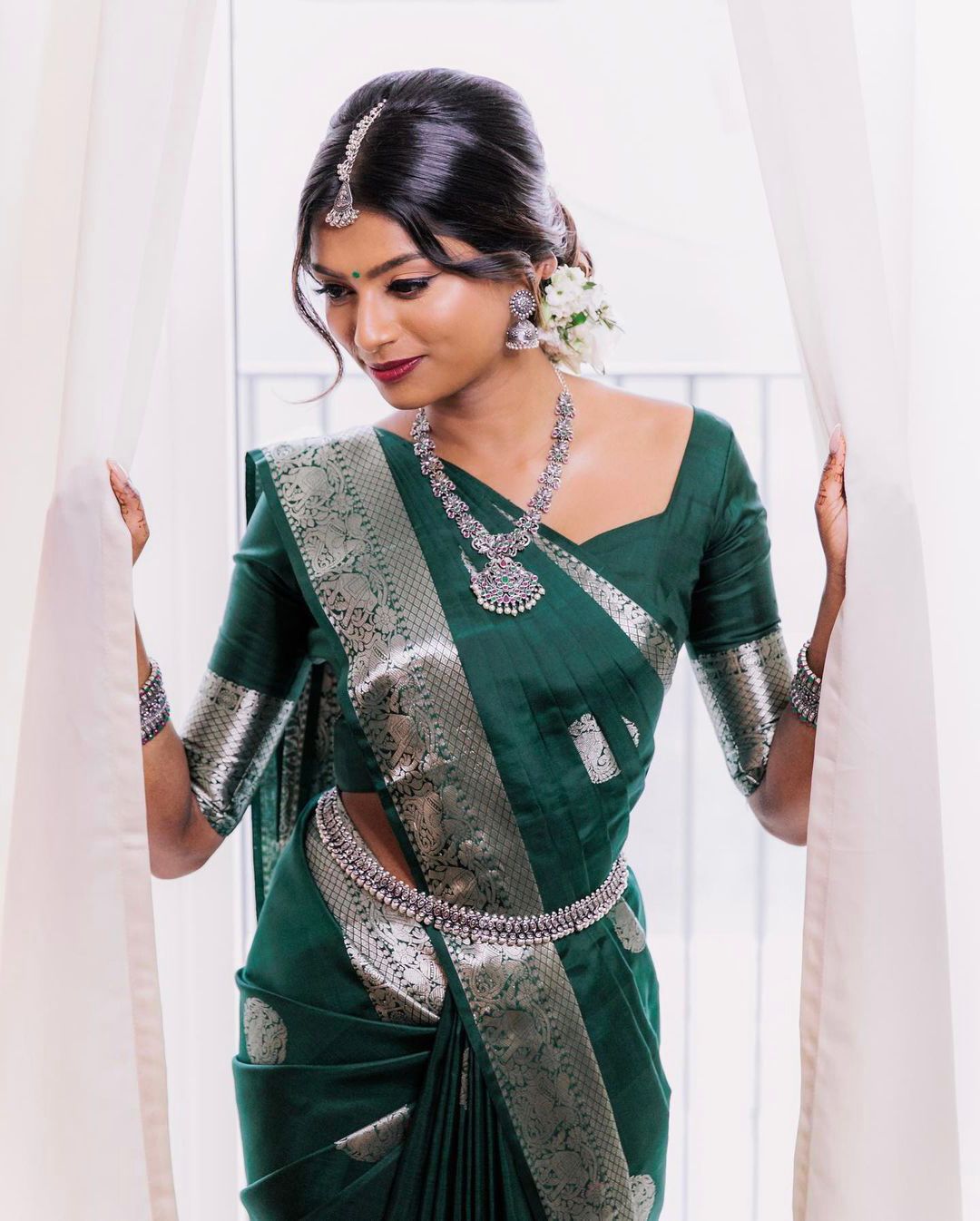 Sizzling Dark Green Soft Banarasi Silk Saree With Beautiful Blouse Piece - Colorful Saree