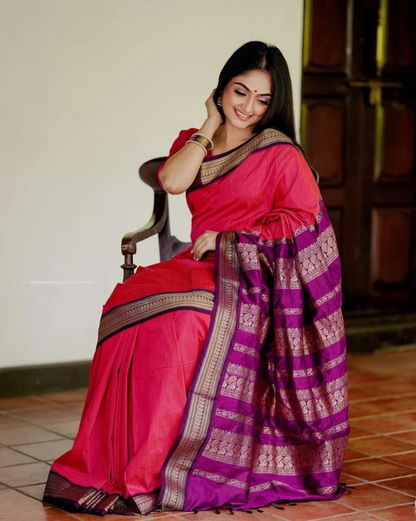 Snazzy Pink Soft Banarasi Silk Saree With Luxuriant Blouse Piece - Colorful Saree
