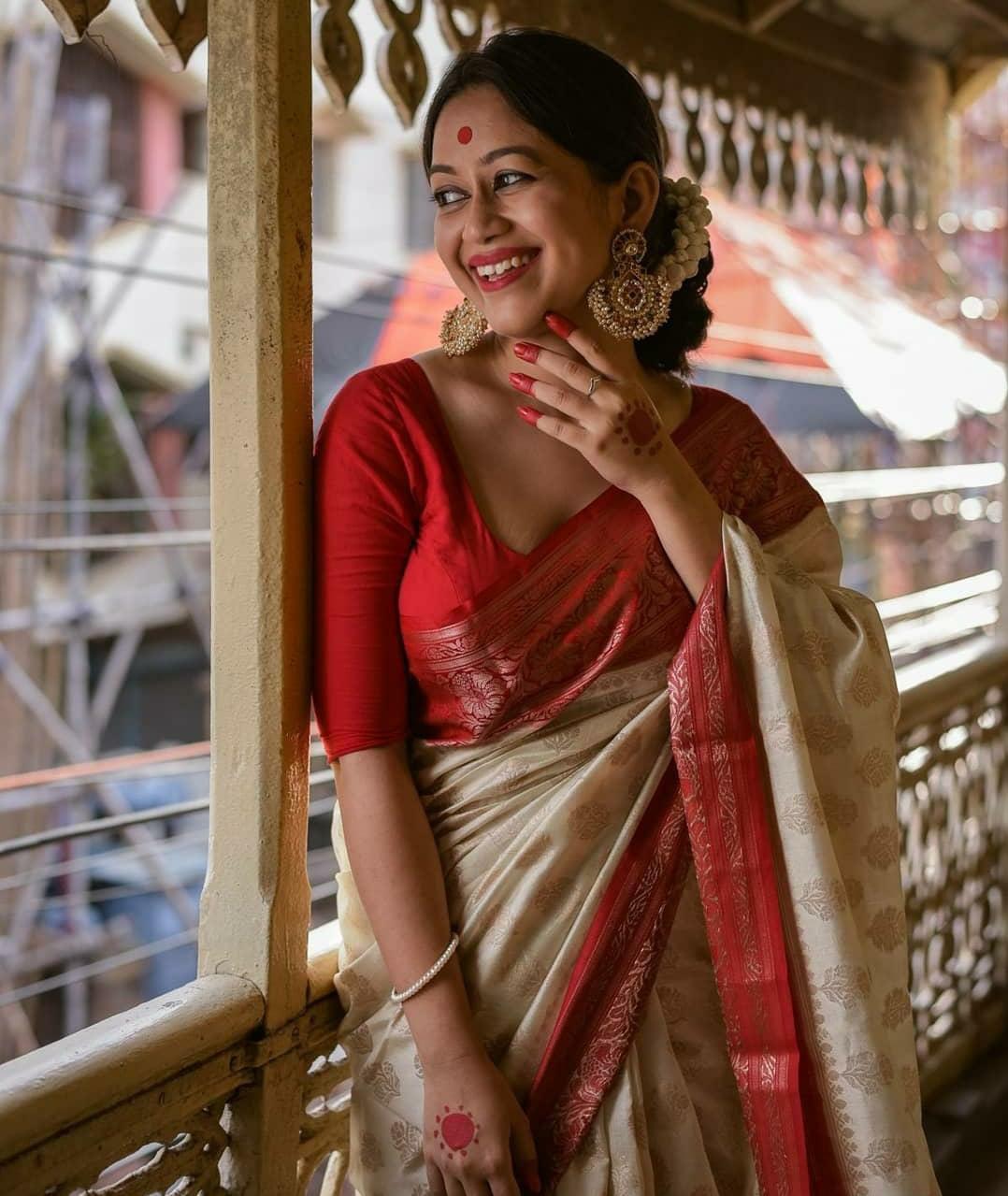 Splendorous Beige Soft Banarasi Silk Saree With Bucolic Blouse Piece - Colorful Saree