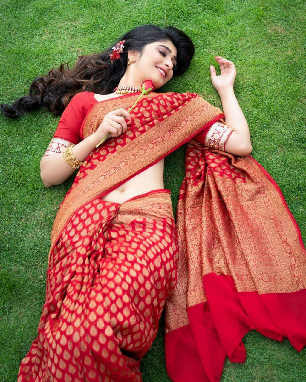 Ratatouille Red Soft Silk Saree With Unique Pink Blouse Piece - Colorful Saree