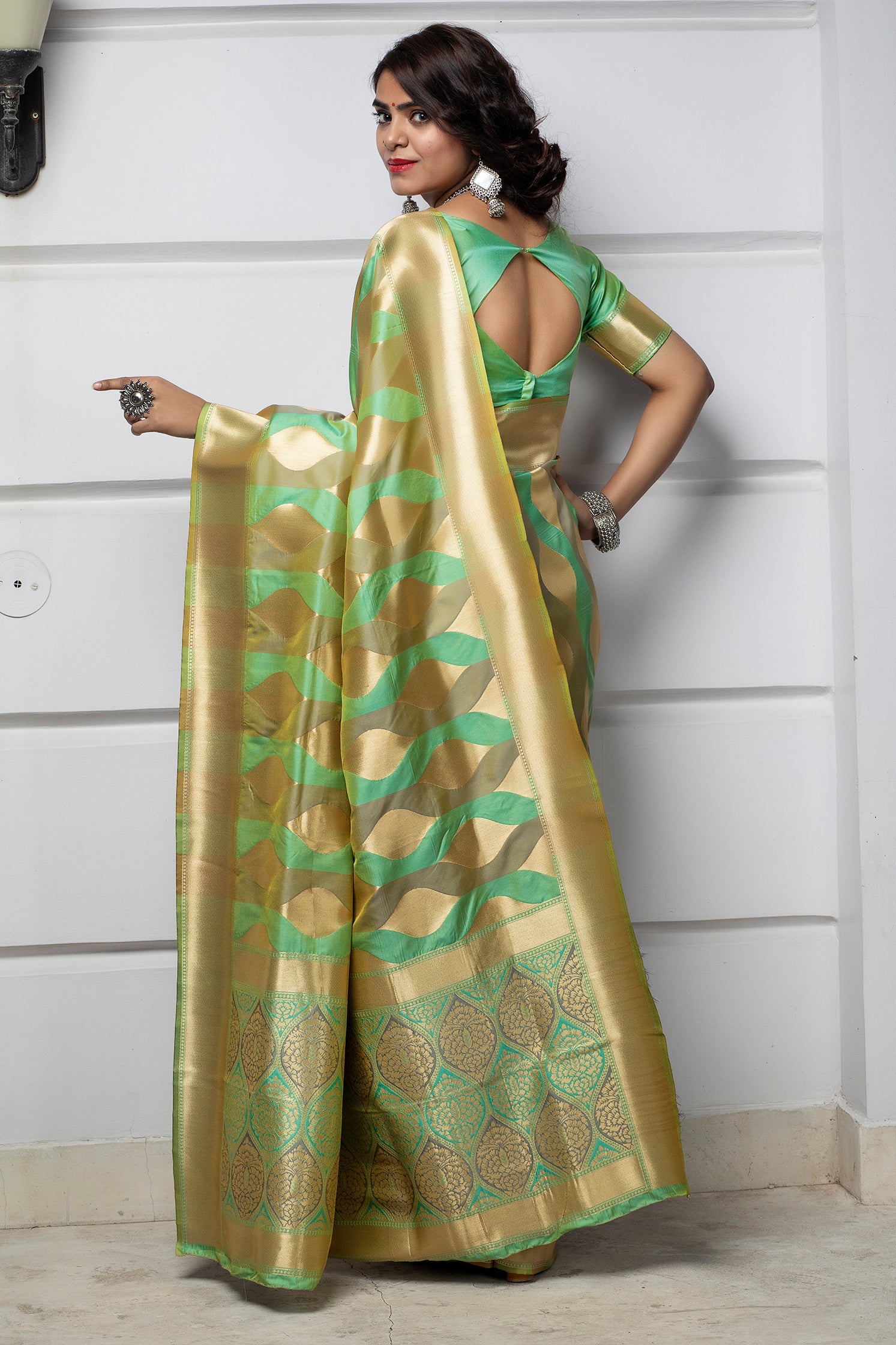 Light Green Banarasi Silk Traditional Saree With Blouse Piece - Colorful Saree