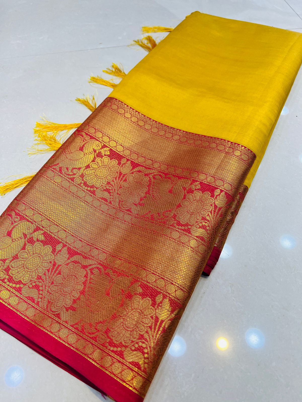 Captivating Yellow Kanjivaram Silk Saree With Fugacious Blouse Piece - Colorful Saree