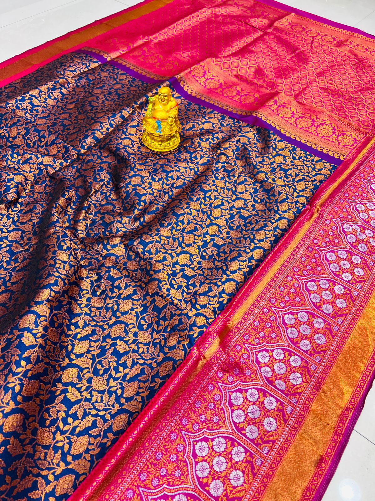 Lovely Navy Blue Kanjivaram Silk Saree With Fragrant Blouse Piece - Colorful Saree